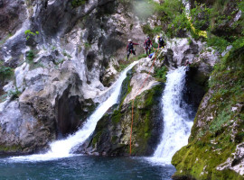 assets/images/activities/friaul-canyoning-wochenende/canyoning_wochenende_friaul-270x200x90.jpg