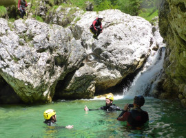 assets/images/activities/friaul-canyoning-wochenende/canyoning_wochenende_italien_outdoor%20center%20baumgarten-270x200x90.jpg