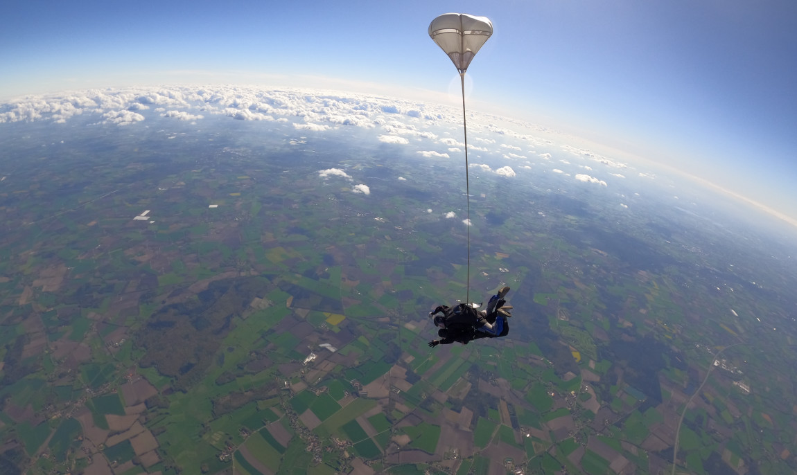 assets/images/activities/ganderkesee-fallschirm-tandemsprung/YourSky_5-1150x686x90.JPG