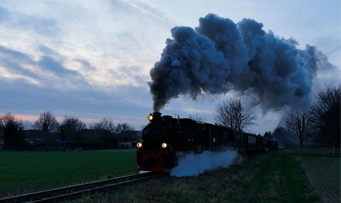 assets/images/activities/geilenkirchen-gillrath-spargelfahrt-in-einer-historischen-dampfeisenbahn/eis-tou-9-1150x686x90.jpg