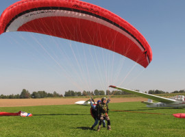 assets/images/activities/gleitschirm-tandemflug-cottbus/Unbenannt-1_0000_tandemstart-01-1150x642-270x200x90.jpg