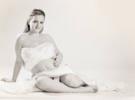 assets/images/activities/goettingen-innenstadt-25-min-hochzeitsfotoshooting/babybauch-5-270x200x90.jpg