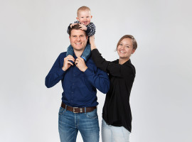 assets/images/activities/goettingen-innenstadt-25-min-kinderfotoshooting/familie-7-270x200x90.jpg