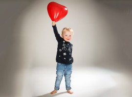 assets/images/activities/goettingen-innenstadt-25-min-kinderfotoshooting/kinder-10-270x200x90.jpg