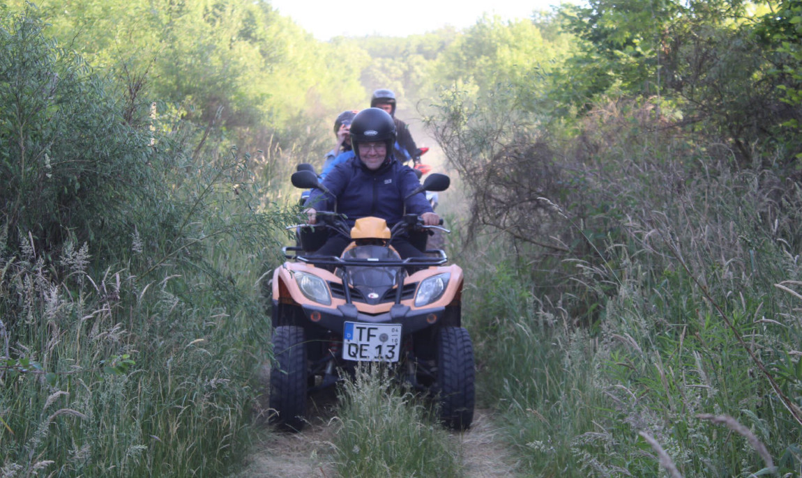 assets/images/activities/grossbeeren-quad-offroad-tour/image00010-1150x686x90.jpeg