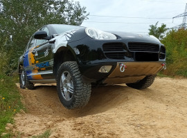 assets/images/activities/grossmehring-60-min-porsche-cayenne-s-offroad-selber-fahren/off-por-5-270x200x90.jpg