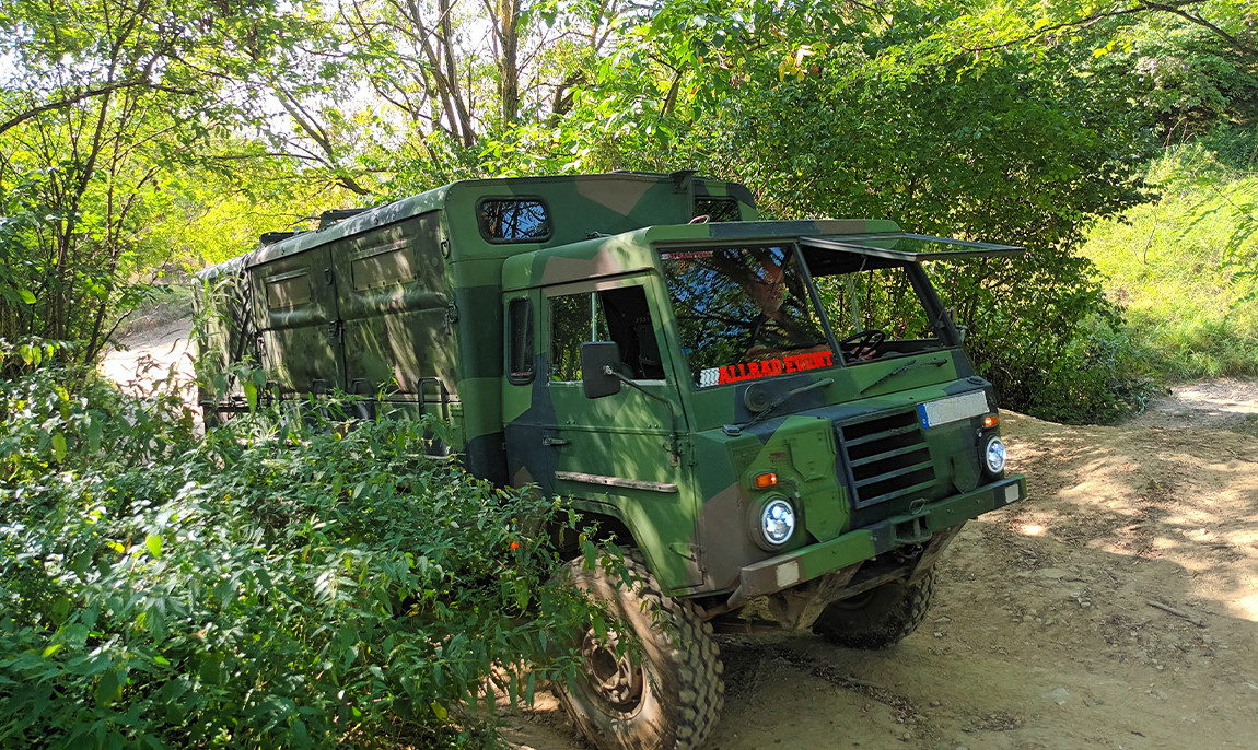 assets/images/activities/grossmehring-60-min-volvo-lapplaender-6x6-offroad-selber-fahren/off-lap-1-1150x686x90.jpg