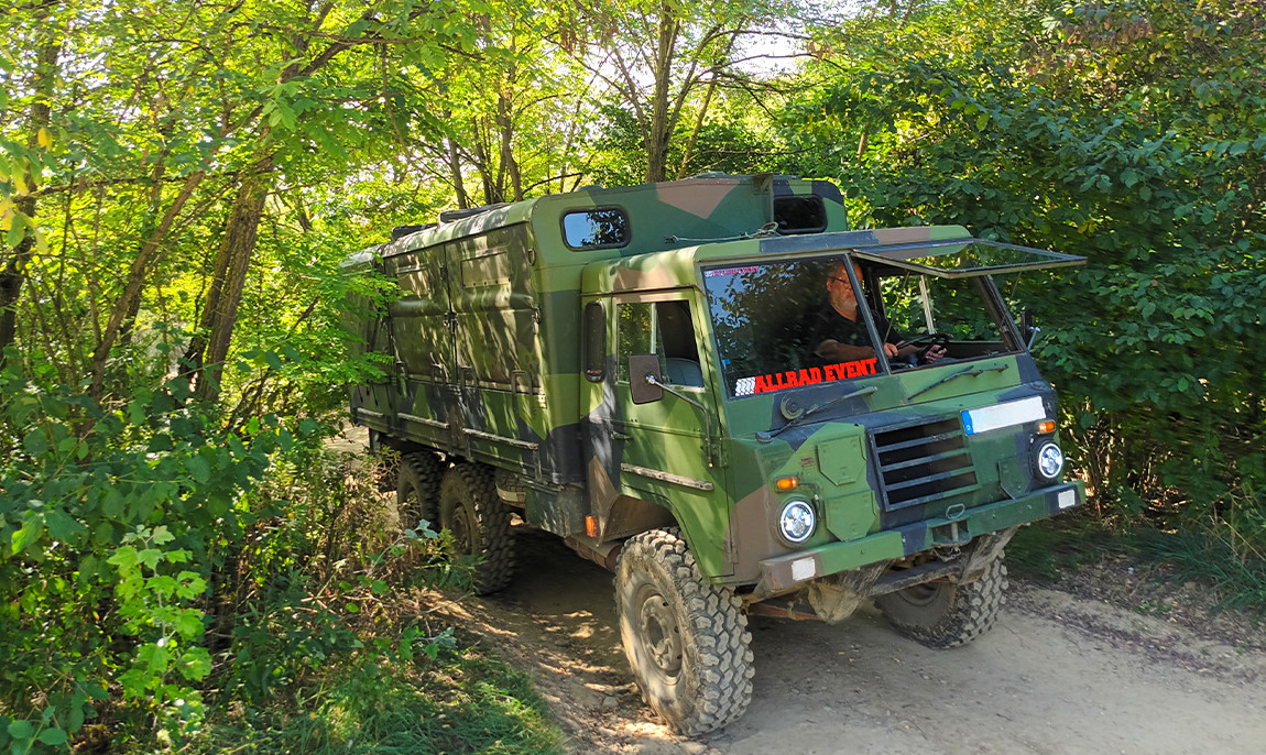 assets/images/activities/grossmehring-60-min-volvo-lapplaender-6x6-offroad-selber-fahren/off-lap-2-1150x686x90.jpg