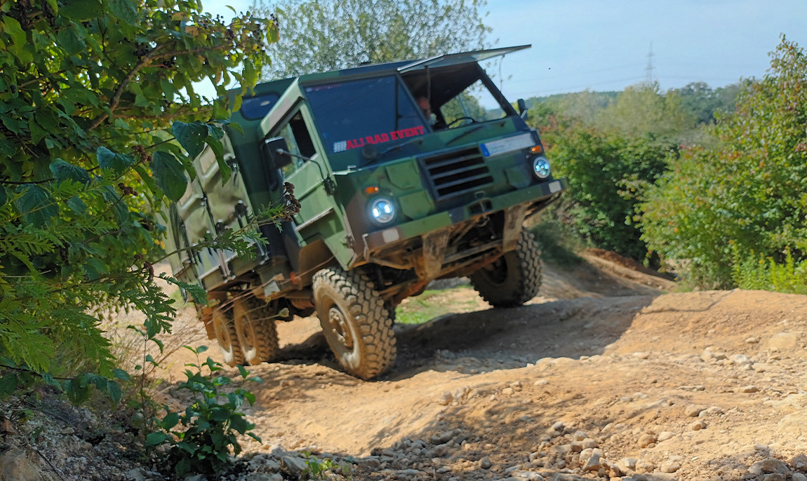 assets/images/activities/grossmehring-60-min-volvo-lapplaender-6x6-offroad-selber-fahren/off-lap-4-1150x686x90.jpg