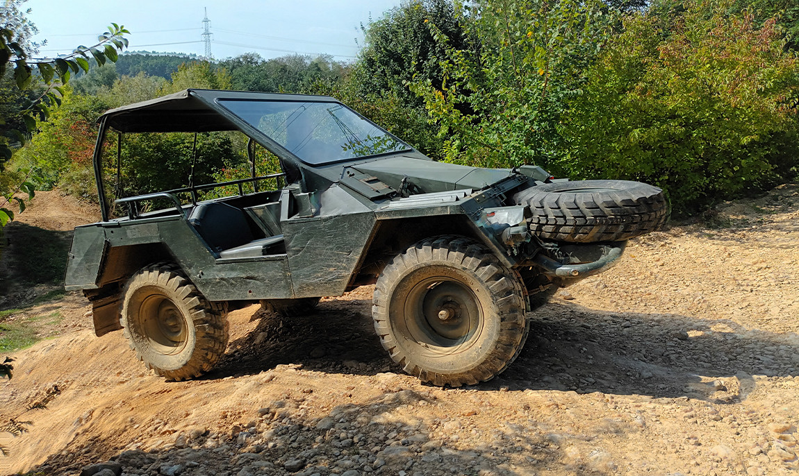 assets/images/activities/grossmehring-60-min-volvo-panzerjaeger-offroad-selber-fahren/off-pan-2-1150x686x90.jpg