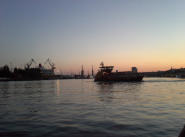 assets/images/activities/hamburg-schnitzel-jagd/Hafen_2-270x200x90.jpg
