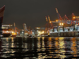 assets/images/activities/hamburg-segeltoern-die-elbe-bei-nacht/Elb-Nacht-hamburg-4-270x200x90.jpg
