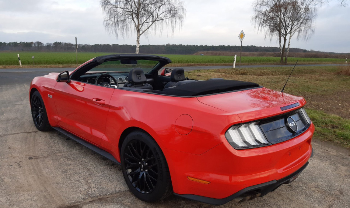 assets/images/activities/hannover-1-tag-ford-mustang-selber-fahren/2019_Mustang_rot_4-1150x686x90.jpg