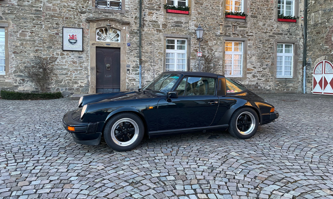 assets/images/activities/hueckeswagen-30-min-porsche-911-sc-targa-oldtimer-selber-fahren/911%20Targa-2-1150x686x90.jpg