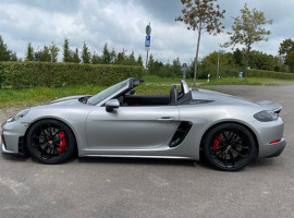 assets/images/activities/hueckeswagen-60-min-porsche-718-spyder-selber-fahren/718%20Spyder-2-270x200x90.jpg