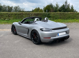 assets/images/activities/hueckeswagen-60-min-porsche-718-spyder-selber-fahren/718%20Spyder-3-270x200x90.jpg