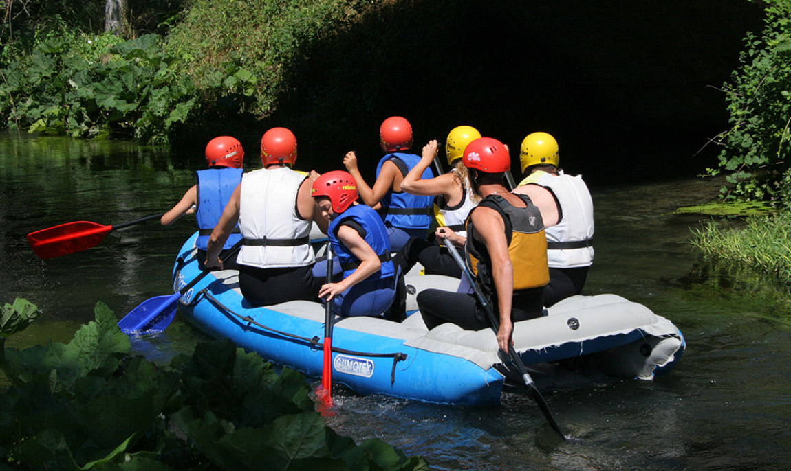 assets/images/activities/immenstadt-rafting-auf-der-iller/1280_0007_Fotolia_724795_Subscription_XL-1150x686x90.jpg