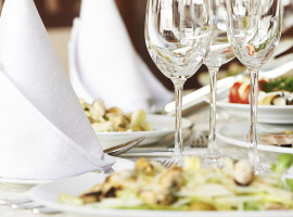 assets/images/activities/jumpingdinner-stuttgart/1280_0002_Fotolia_69219297_Subscription_XXL-270x200x90.jpg