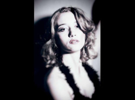 assets/images/activities/kassel-calden-beauty-fotoshooting-inclusive-styling/sky-bea-2-270x200x90.jpg
