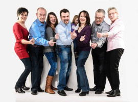 assets/images/activities/kassel-calden-familien-fotoshooting/sky-gru-4-270x200x90.jpg