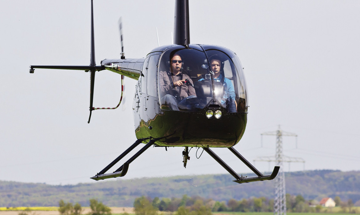 assets/images/activities/kassel-calden-helikopter-rundflug/1280_0003_Selber%20Fliegen-1150x686x90.jpg