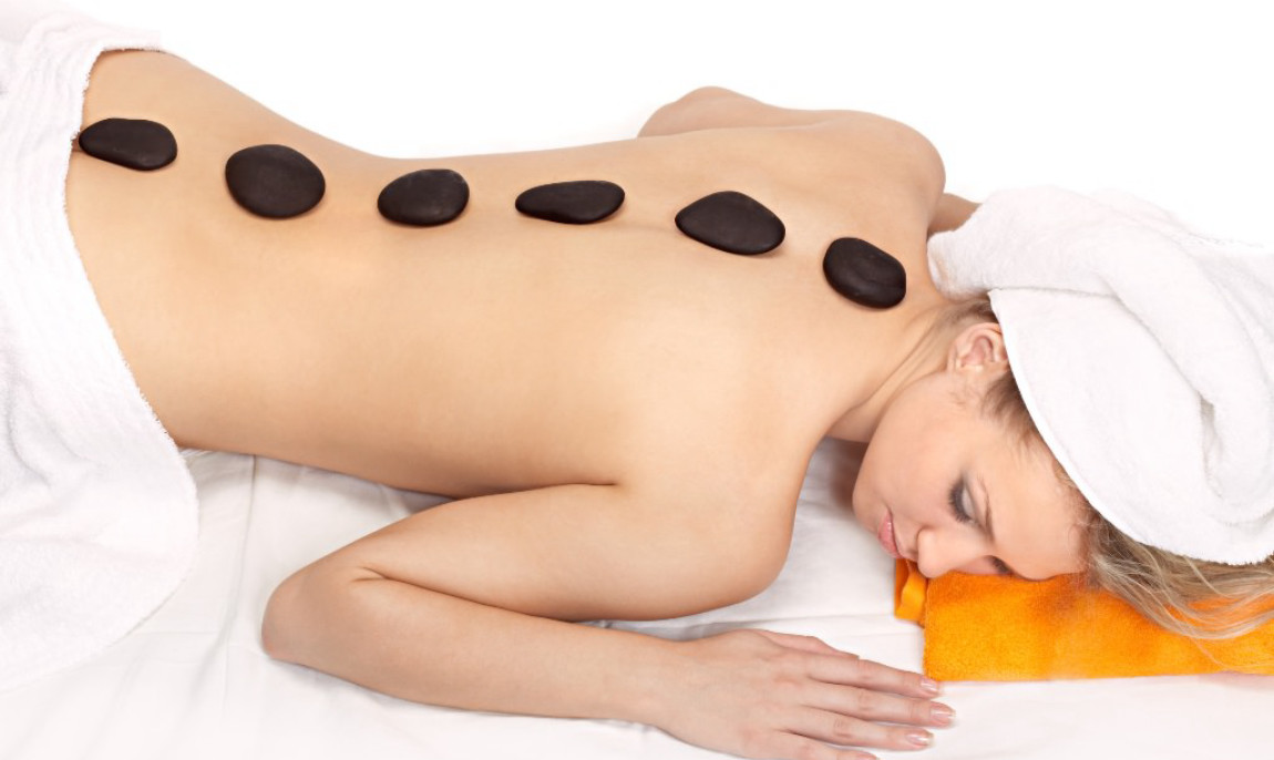 assets/images/activities/kiel-35-min-hot-stone-massage/Fotolia_3319848_Subscription_L(2)-1150x686x90.jpg
