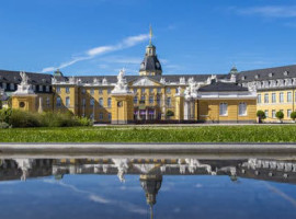 assets/images/activities/koeln-45-std-koeln-erschmecken-classicdinnertour-fuer-2/schloss-karlsruhe-hauptseite_teaser-727x308-2-270x200x90.jpg