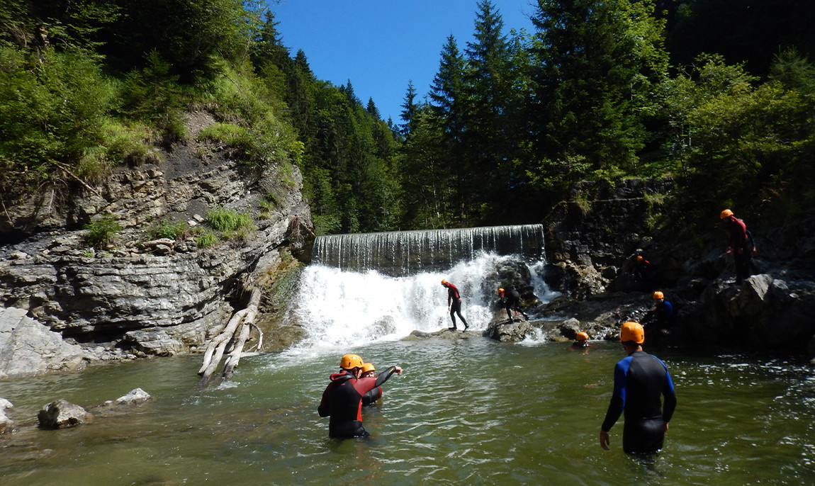 assets/images/activities/koessen-oesterreich-25-std-canyoning-tour-schwarzlofer/spo-sch-1-1150x686x90.jpg