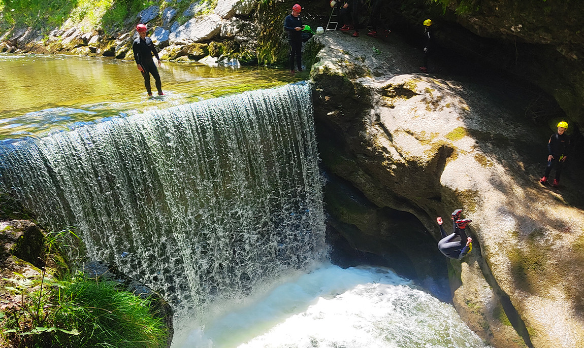 assets/images/activities/koessen-oesterreich-25-std-canyoning-tour-schwarzlofer/spo-sch-6-1150x686x90.jpg