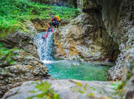 assets/images/activities/koessen-oesterreich-25-std-canyoning-tour-schwarzlofer/spo-tax-8-270x200x90.jpg