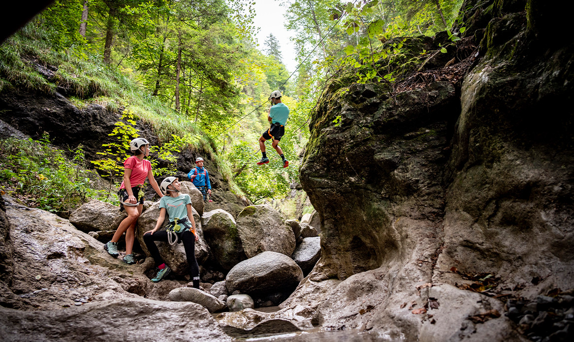 assets/images/activities/koessen-oesterreich-25-std-schluchtentrekking-tour/spo-tre-5-1150x686x90.jpg
