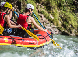 assets/images/activities/koessen-oesterreich-3-std-rafting-tour-entenlochklamm/spo-raf-10-270x200x90.jpg