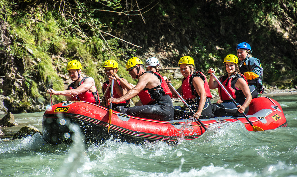 assets/images/activities/koessen-oesterreich-3-std-rafting-tour-entenlochklamm/spo-raf-4-1150x686x90.jpg