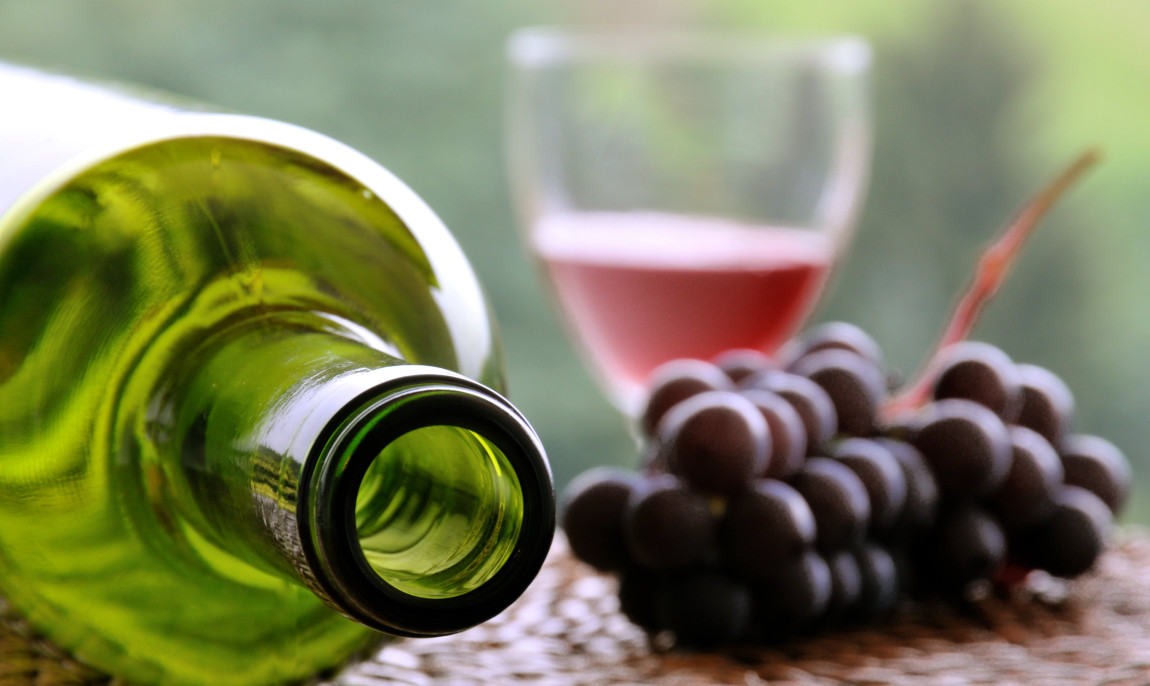 assets/images/activities/krimi-und-wein-tasting-online/Fotolia_25657888_Subscription_XL-1150x686x90.jpg