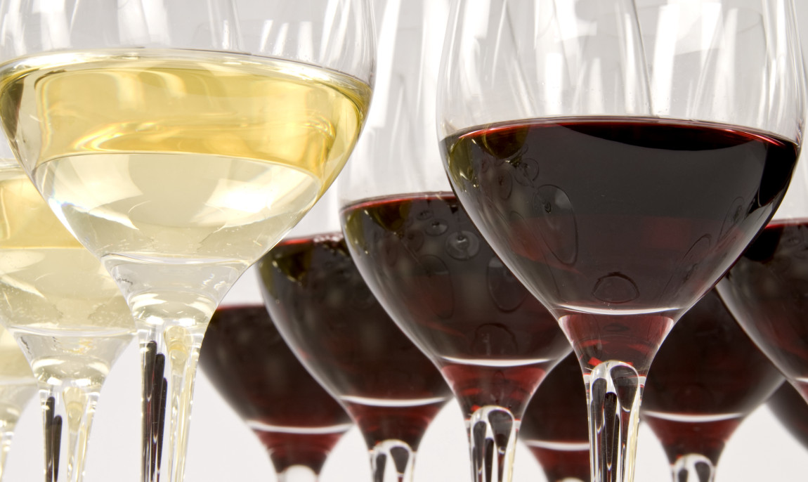 assets/images/activities/krimi-und-wein-tasting-online/Fotolia_6086815_Subscription_XL-1150x686x90.jpg
