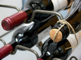 assets/images/activities/krimi-und-wein-tasting-online/Fotolia_7363735_Subscription_L-270x200x90.jpg