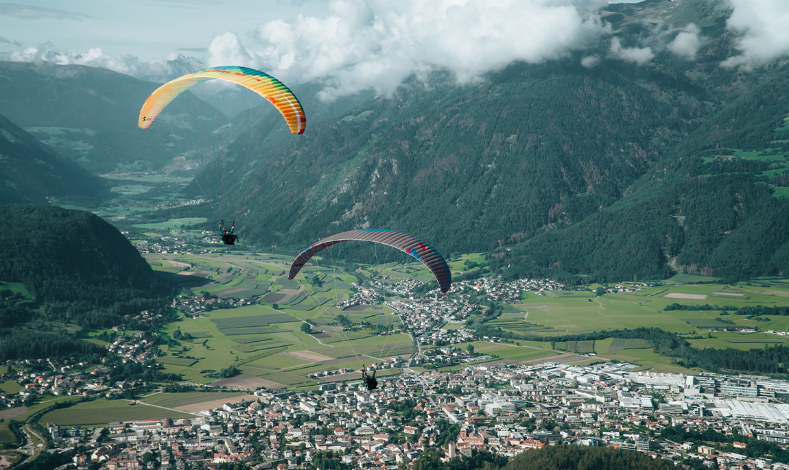 assets/images/activities/kronplatz-in-suedtirol-italien-20-min-gleitschirmtandemflug/Gleitschirm-9-1150x686x90.jpg