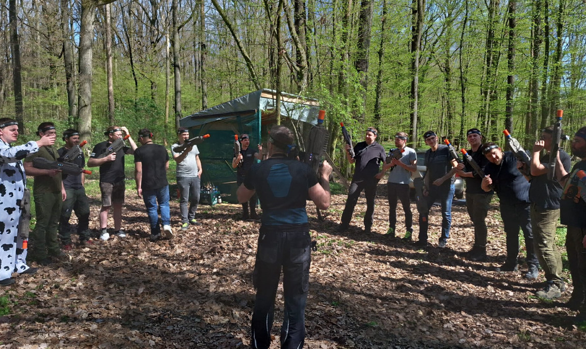 assets/images/activities/langlau-outdoor-action-lasertag-taktik-paket/WhatsApp%20Bild%202024-11-18%20um%2009.56.53_22839542-1150x686x90.jpg