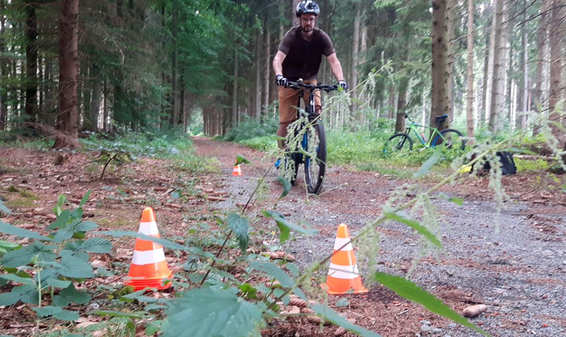 assets/images/activities/lengenfeld-mountainbike-kurs/1280_0006_image-4-1150x686x90.jpg