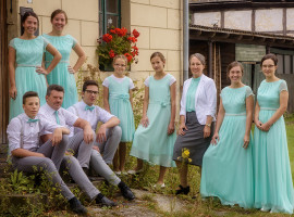 assets/images/activities/lippstadt-lipperbusch-familien-fotoshooting-fuer-112-personen/Pet-Fam-6-270x200x90.jpg
