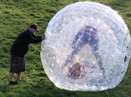 assets/images/activities/luebz-zorbing/3xk5-6r04finbu80r-901zh-270x200x90.jpg