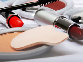 assets/images/activities/make-up-workshop-simmelsdorf/1280_0006_Fotolia_2999057_Subscription_L-270x200x90.jpg