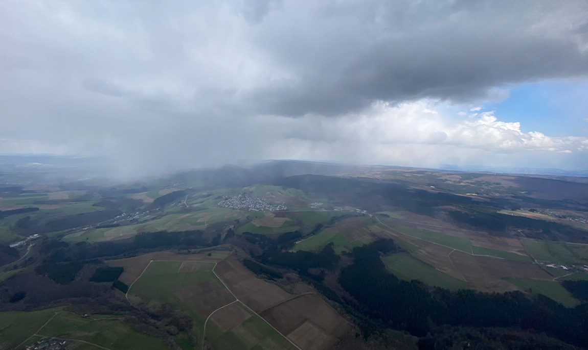 assets/images/activities/mannheim-30-min-tragschrauber-rundflug-ab-city-airport/wei-gyr_2-1150x686x90.jpg