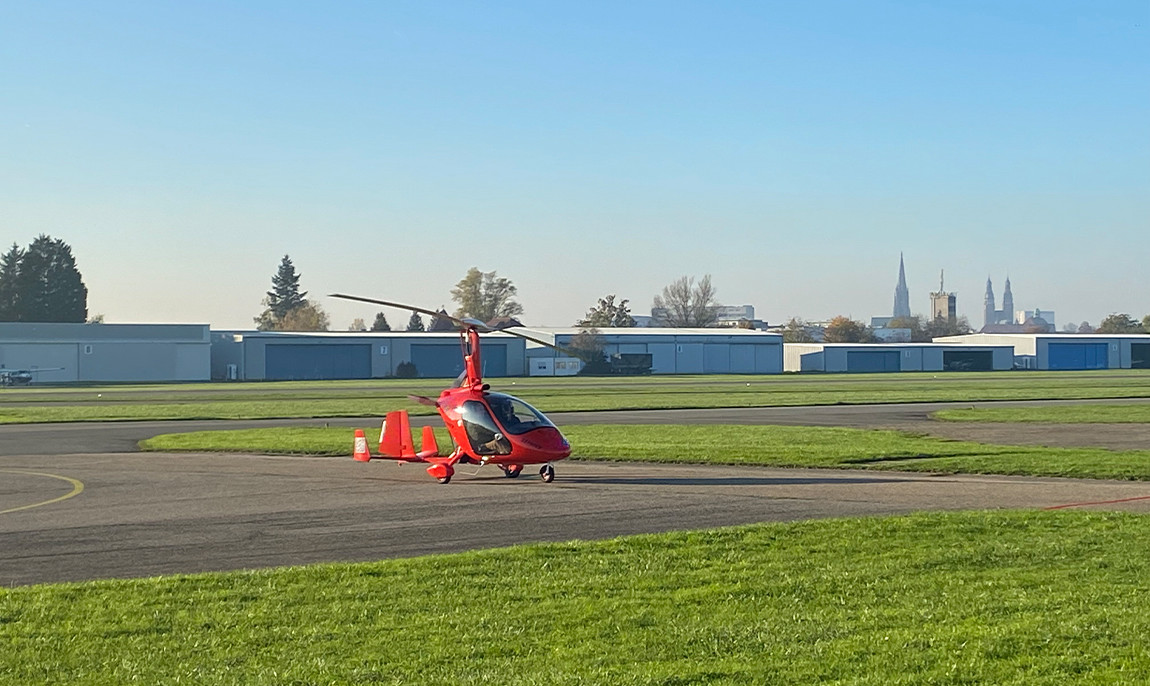 assets/images/activities/mannheim-30-min-tragschrauber-rundflug-ab-city-airport/wei-gyr_3-1150x686x90.jpg