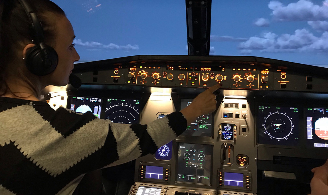 assets/images/activities/markranstaedt-120-min-flugsimulator-a320/Com-320-11-1150x686x90.jpg