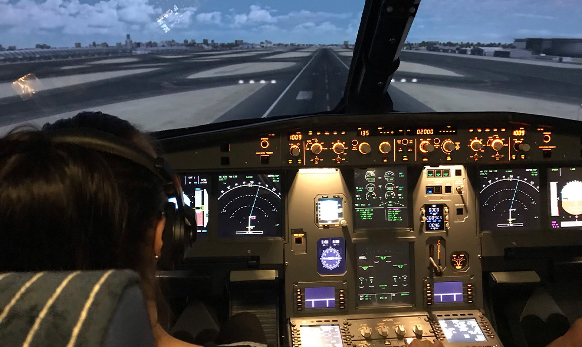 assets/images/activities/markranstaedt-120-min-flugsimulator-a320/Com-320-12-1150x686x90.jpg
