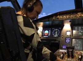 assets/images/activities/markranstaedt-120-min-flugsimulator-a320/Com-320-3-270x200x90.jpg