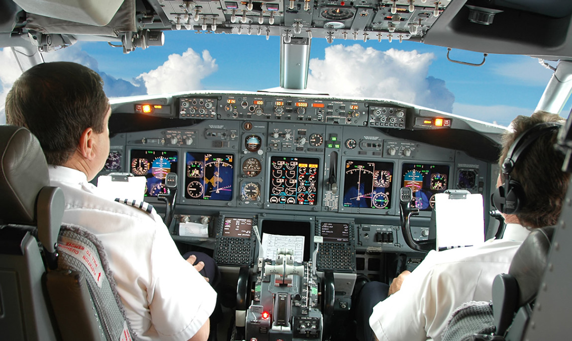 assets/images/activities/markranstaedt-flugsimulator-a320/1280_0003_Fotolia_6553766_Subscription_L-1150x686x90.jpg