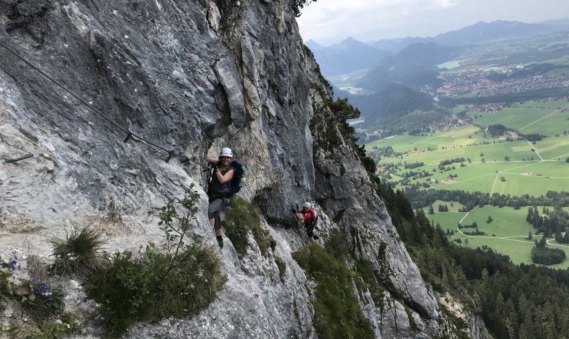 assets/images/activities/mittenwald-1-tag-klettersteigfuehrung-ueber-den-mittenwalder-hoehenweg/tegelberg-klettersteig-im-allgaeu-am-29062024~12-1150x686x90.jpg