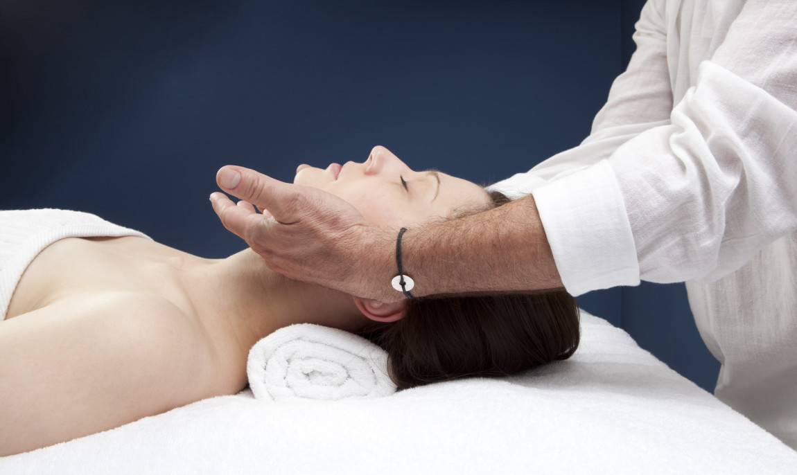 assets/images/activities/muenchen-ayurveda-massage/Fotolia_43007914_Subscription_XXL-1150x686x90.jpg